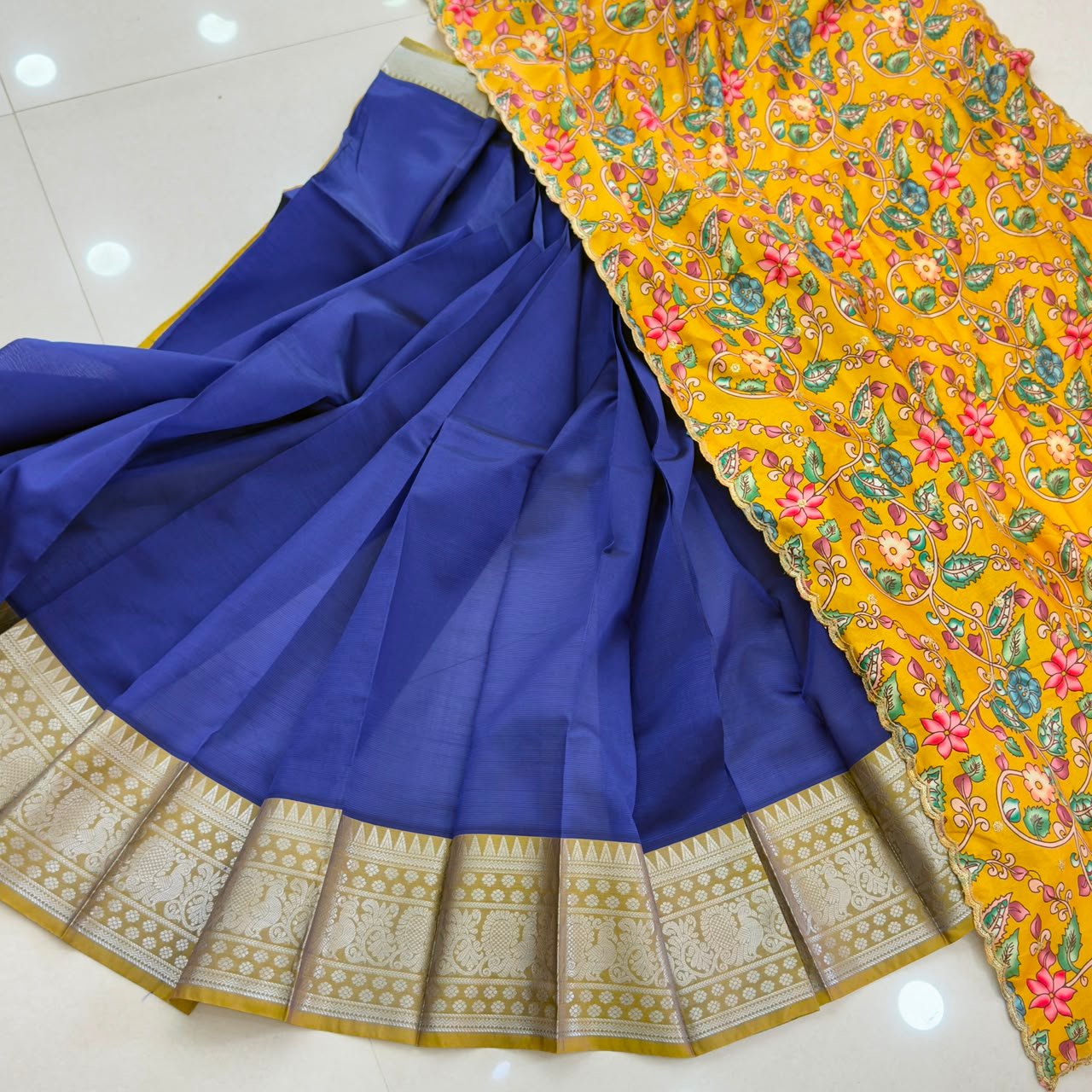 Mangalagiri lehenga with blouse - Image 12