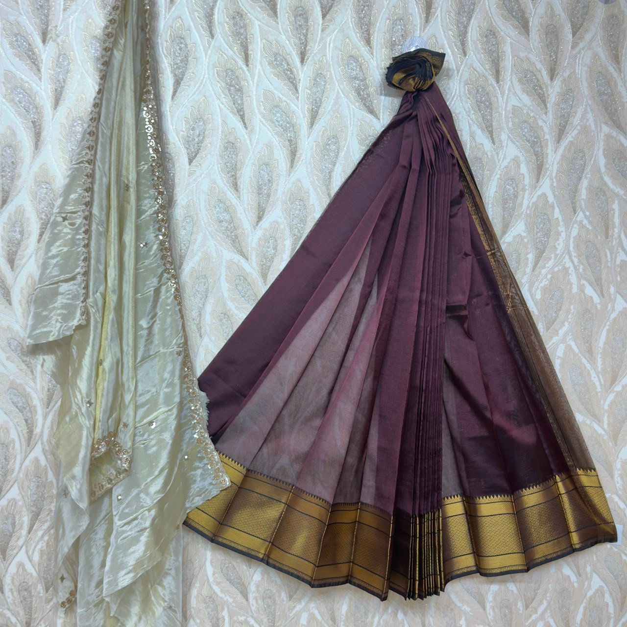 Mangalagiri lehenga with blouse - Image 5